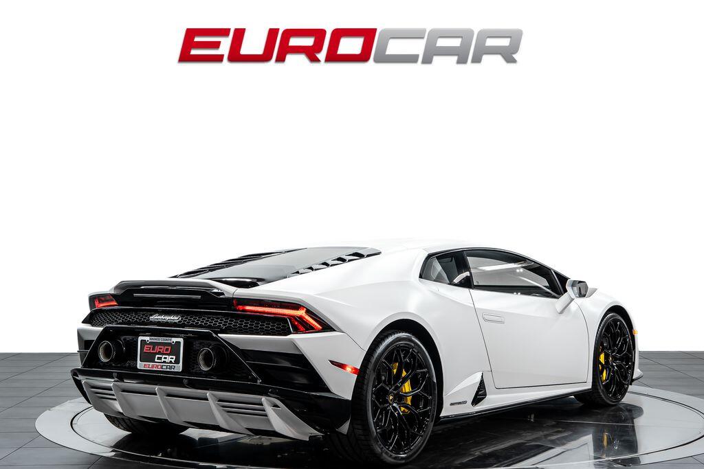 2022 Lamborghini Huracan EVO Image 5