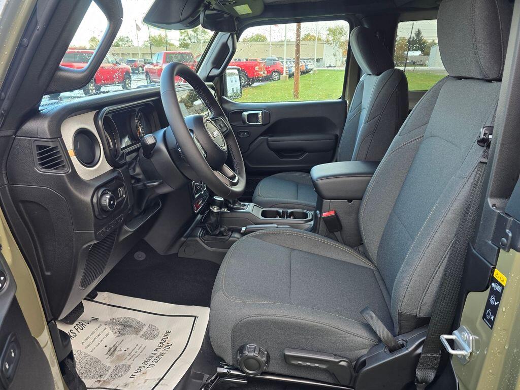 2026 Jeep Wrangler 2-Door Willys - Photo 8