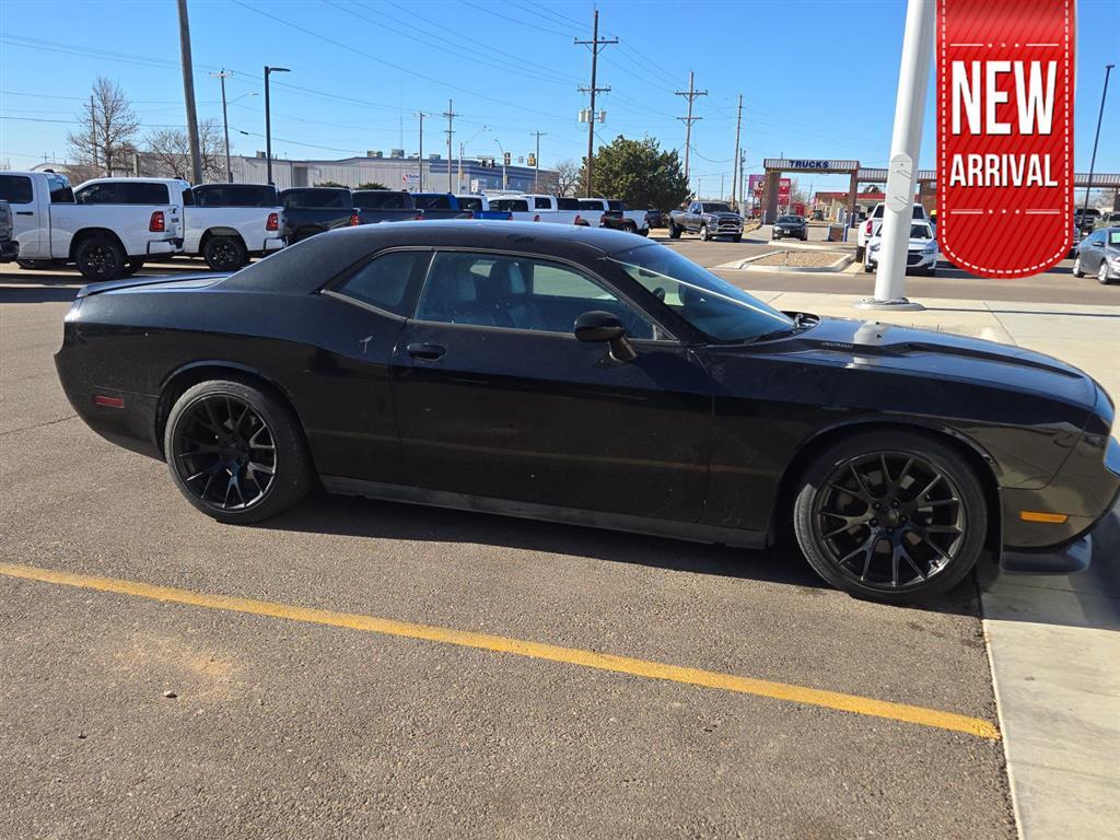 2013 Dodge Challenger R/T's photo