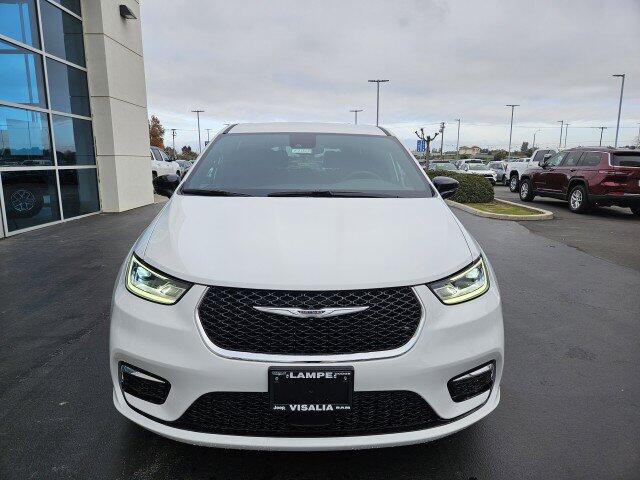2026 Chrysler Pacifica Select - Photo 8
