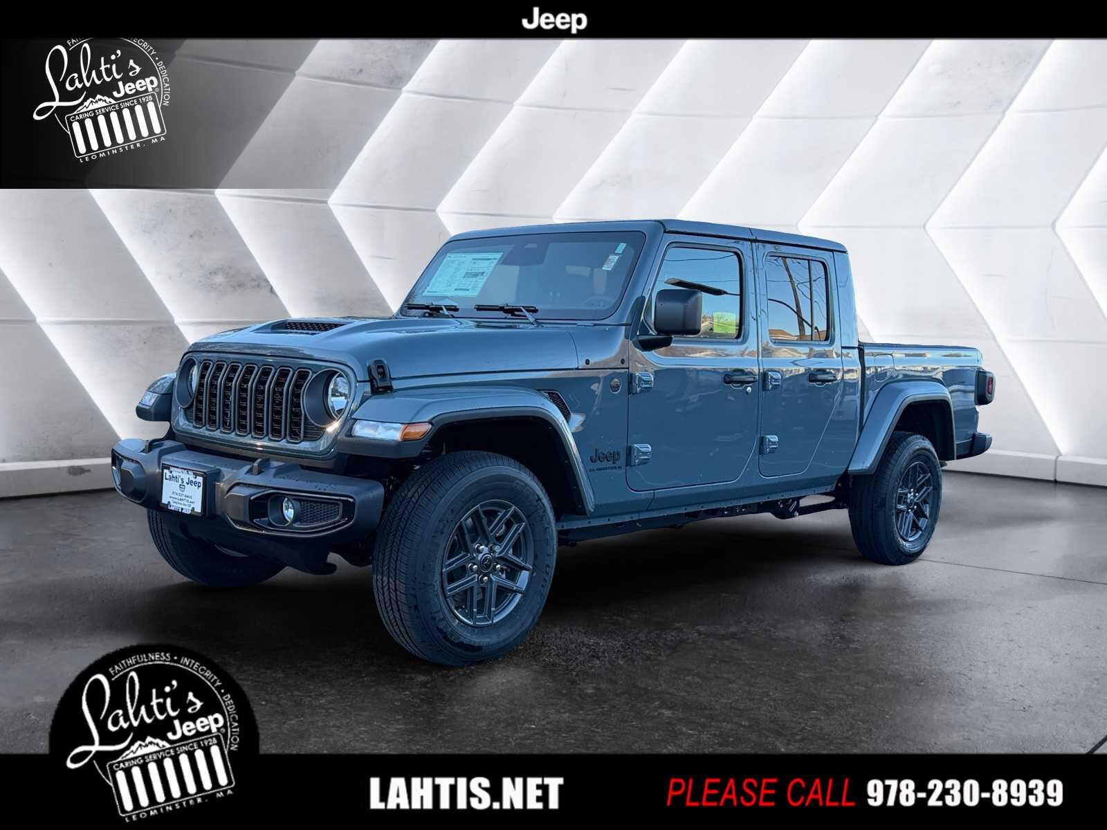 2026 Jeep Gladiator Sport S's photo
