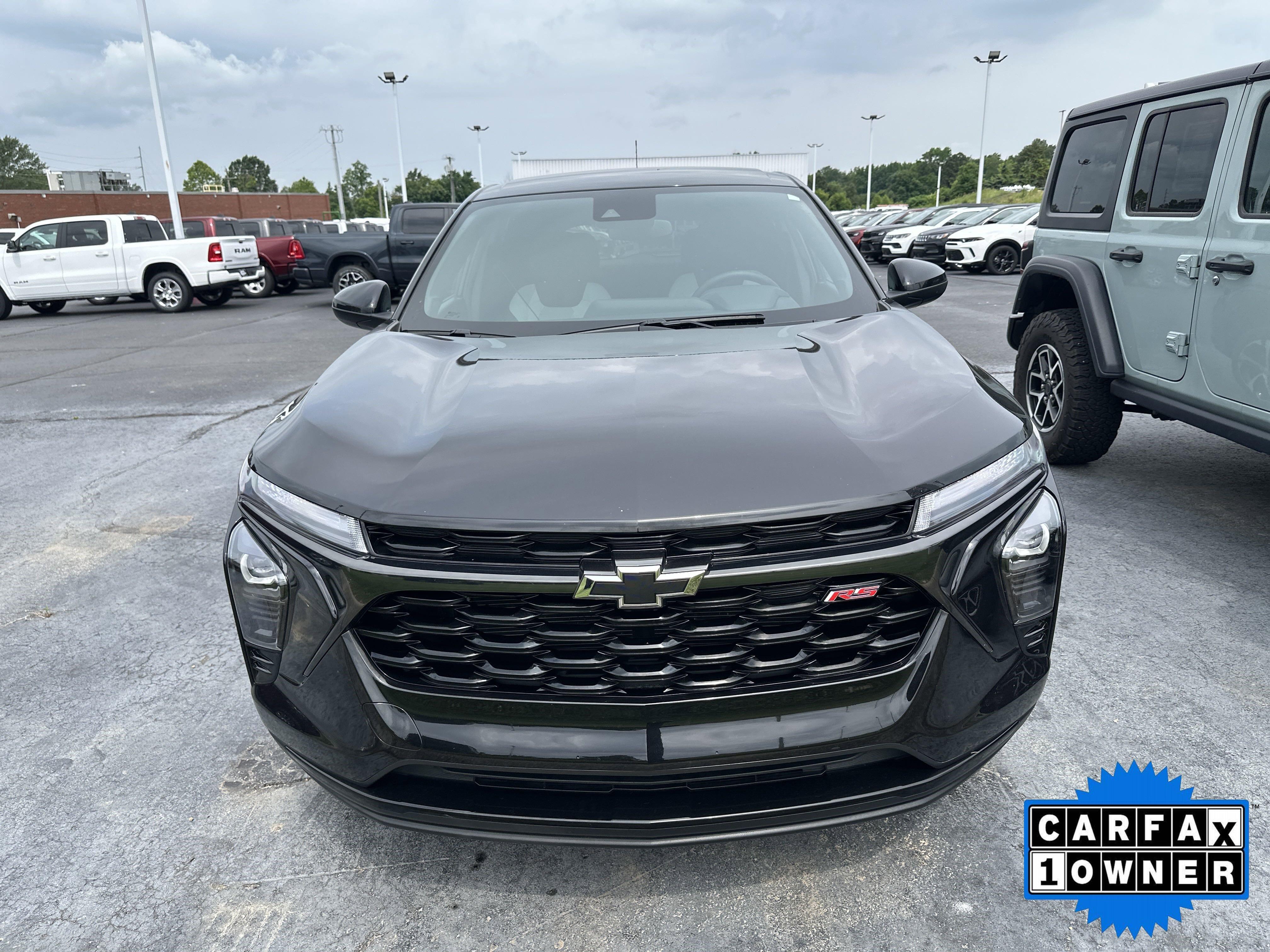 Used 2024 Chevrolet Trax RS with VIN KL77LGE22RC026200 for sale in Springfield, TN