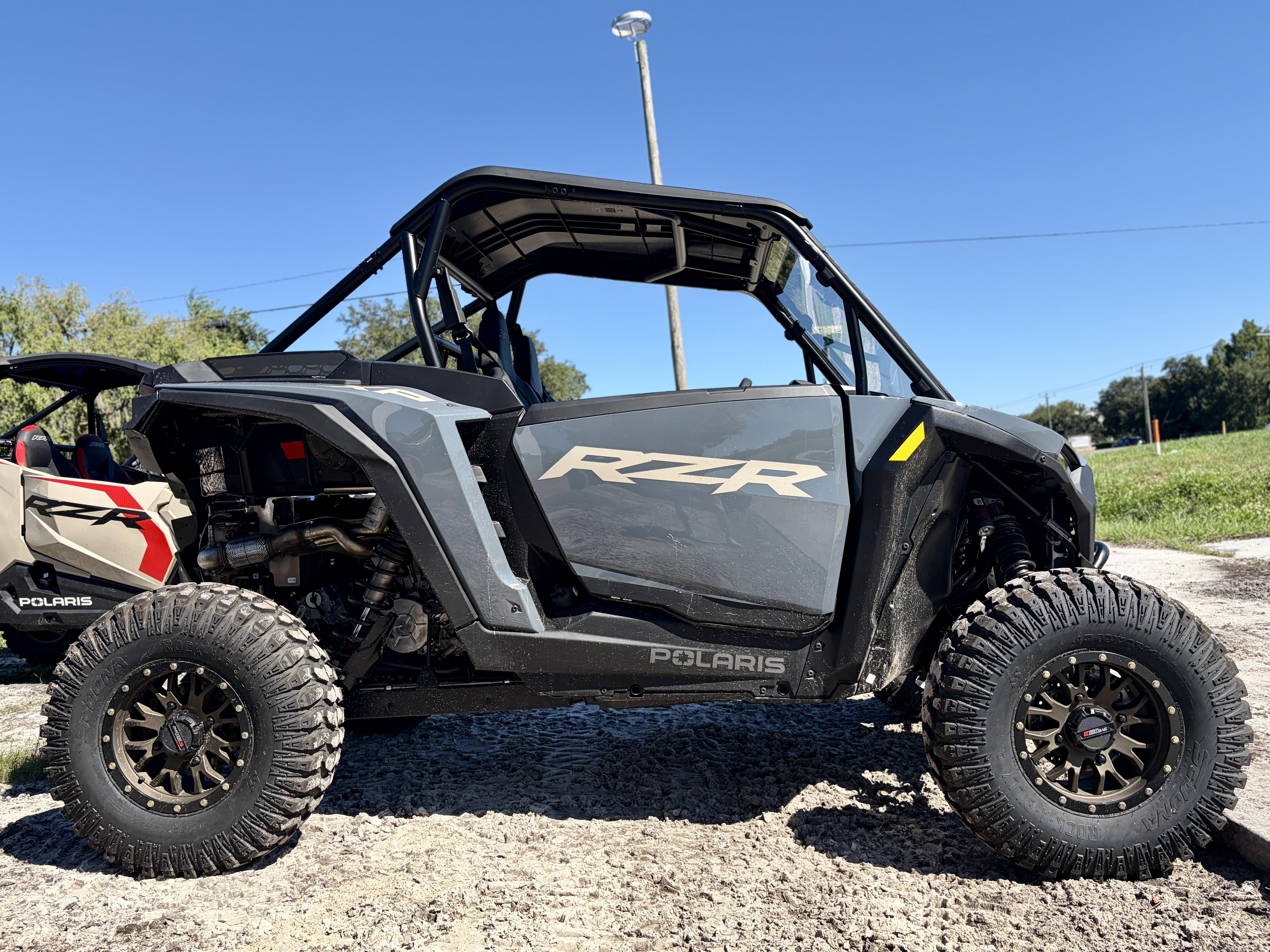 2026 Polaris RZR XP 1000 ULTIMATE STEALTH GRAY Ultimate