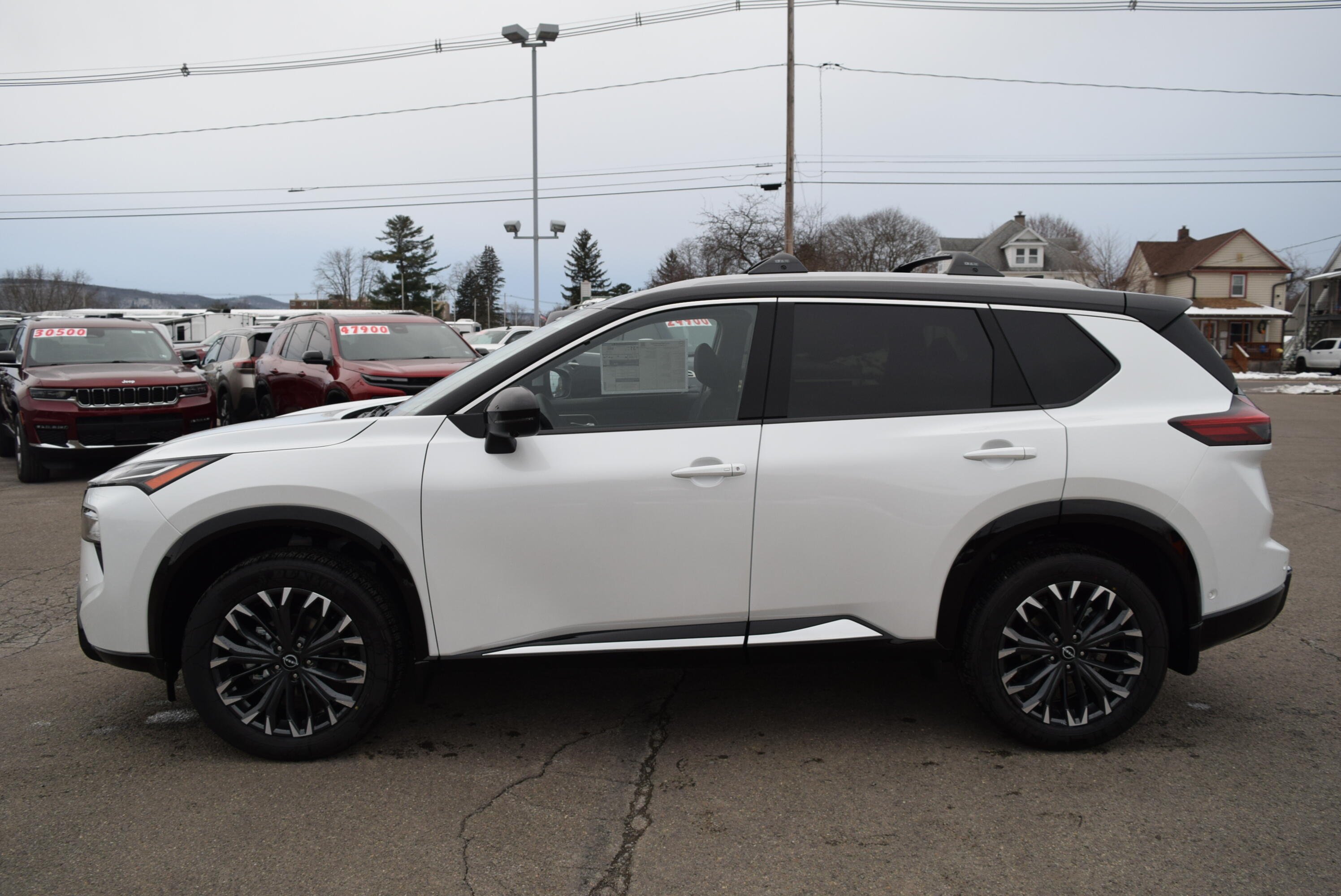 2026 Nissan Rogue Platinum's photo