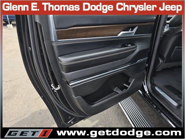2024 Jeep Grand Wagoneer L Series I - Photo 30