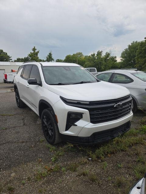 2024 Chevrolet Traverse LT