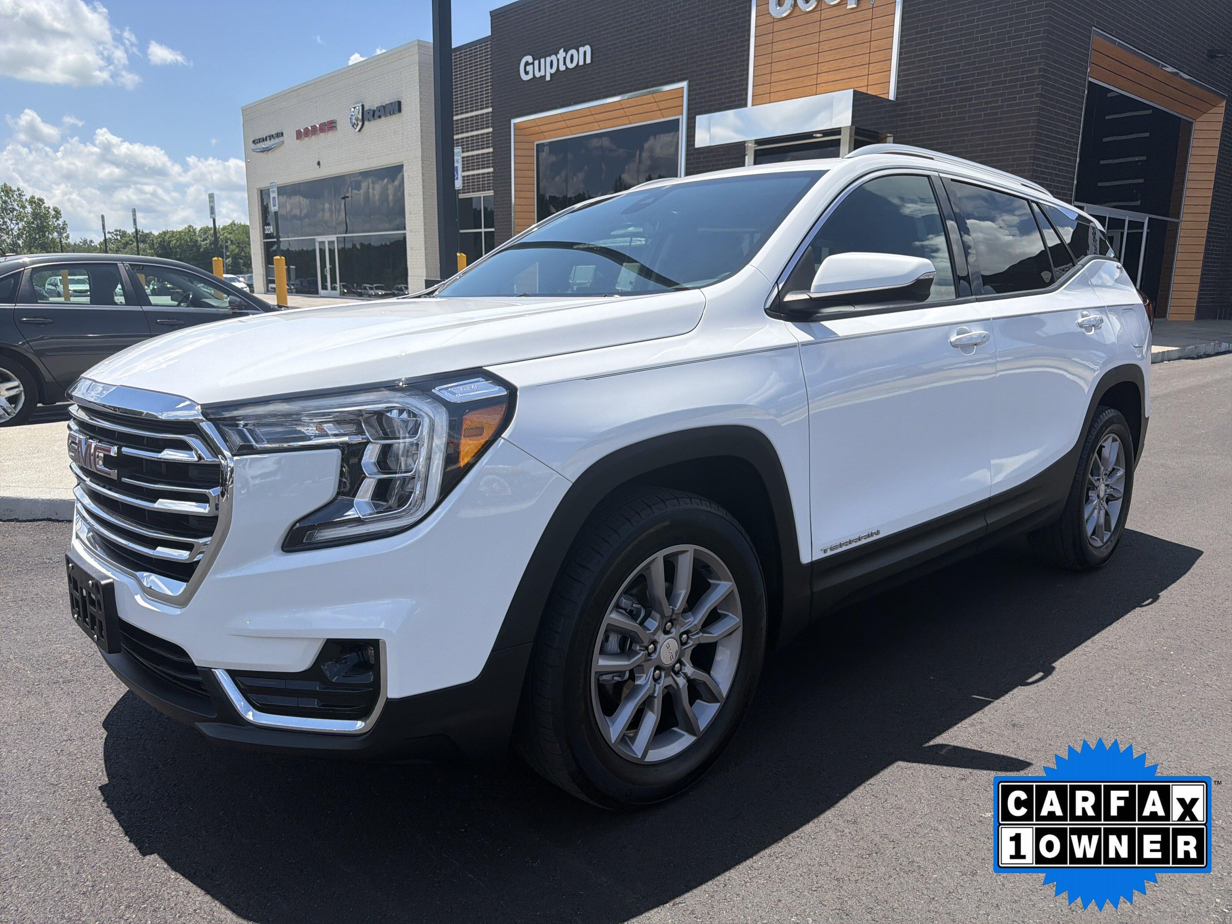 2024 GMC Terrain SLT AWD's photo