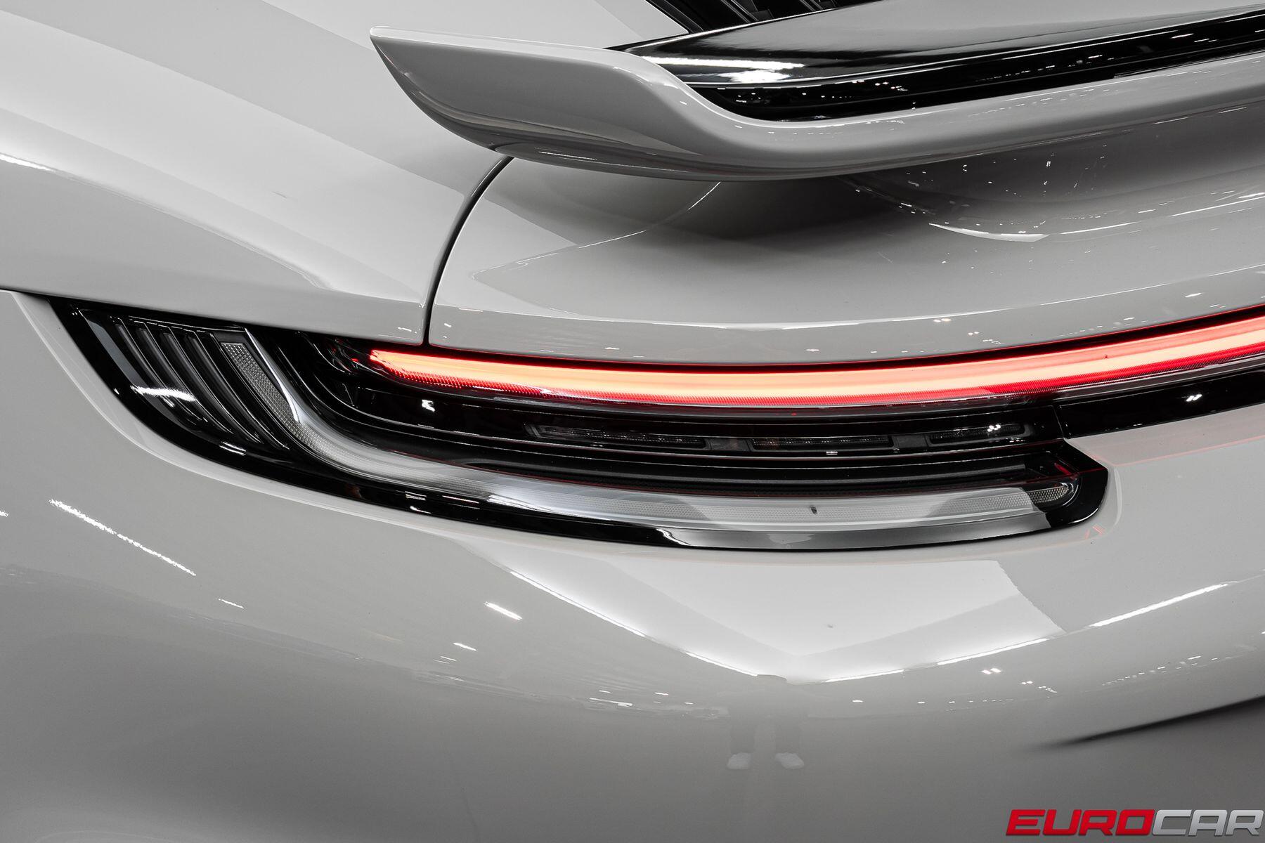 2024 Porsche 911 Turbo *POWER SPORT SEATS * CARBON FIBER ROOF*Image 22