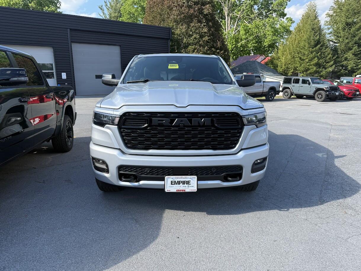 2026 RAM 1500 1500 Express Crew Cab 4x4 5'7' Box