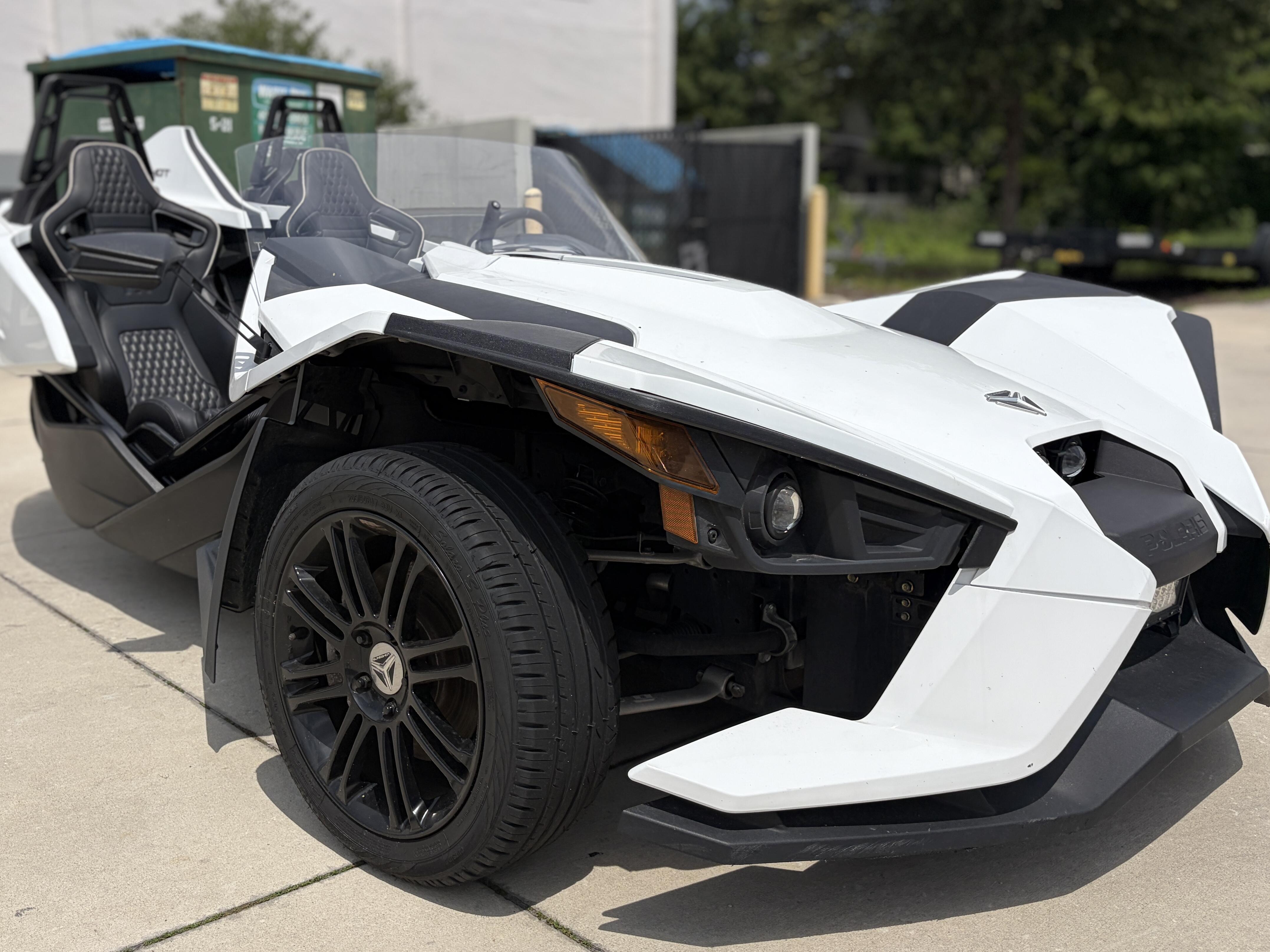 2019 Slingshot S 49ST WHITE LIGHTNING
