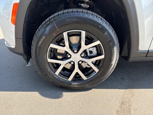 2025 Jeep Grand Cherokee L Limited - Photo 14
