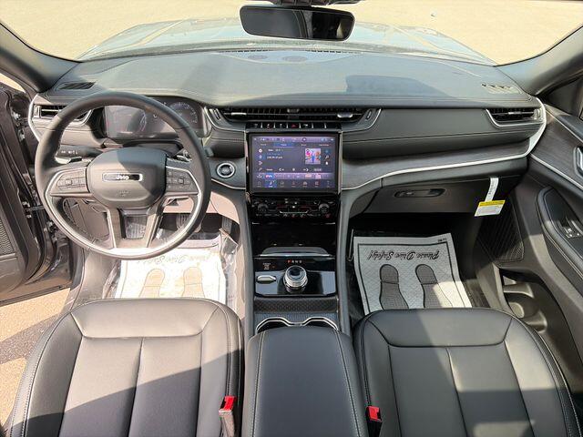 2025 Jeep Grand Cherokee L Limited - Photo 16