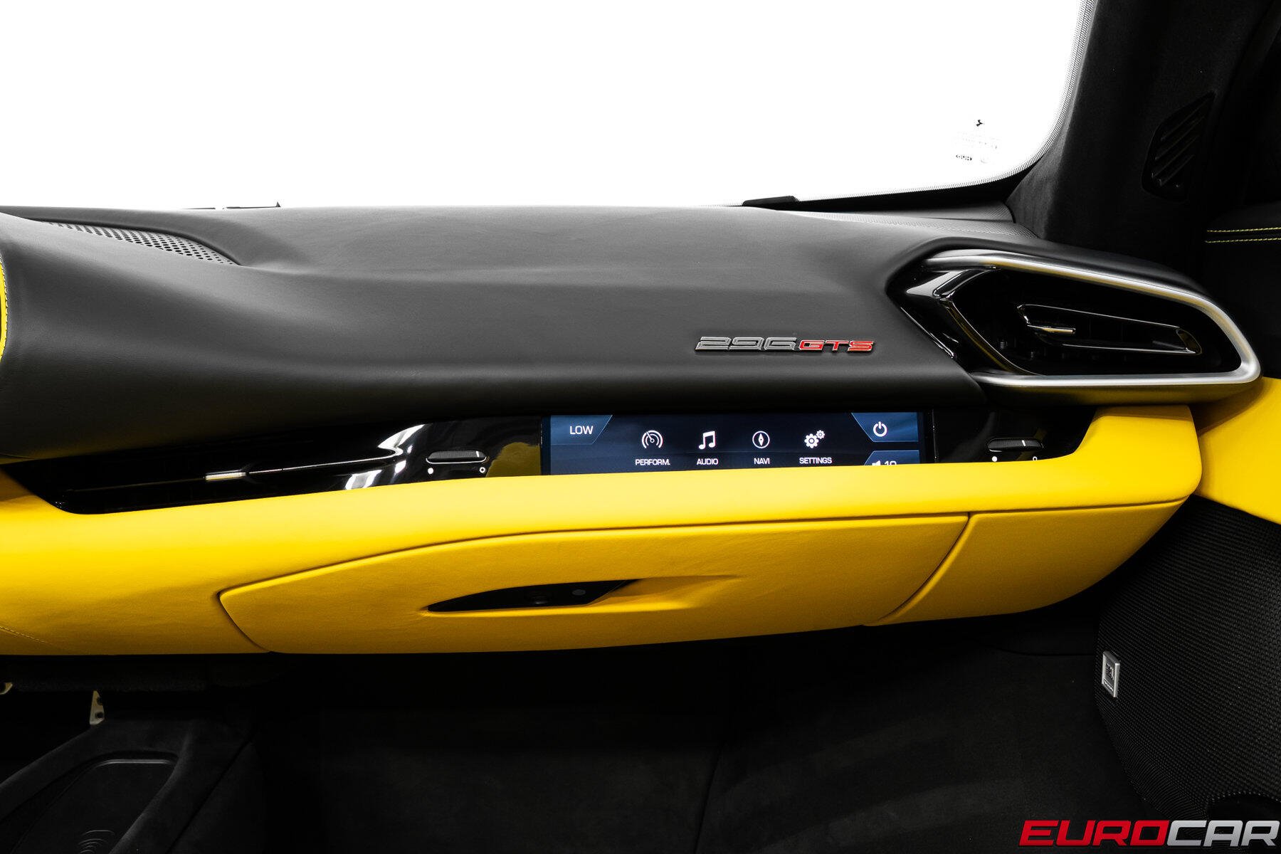 2024 Ferrari 296 GTS *CARBON RACING SEATS * PASSENGER DISPLAY*Image 35