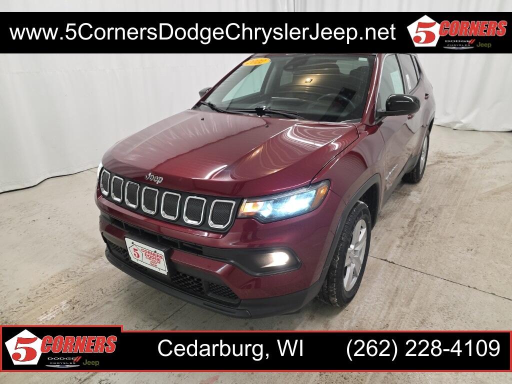 2022 Jeep Compass Latitude's photo