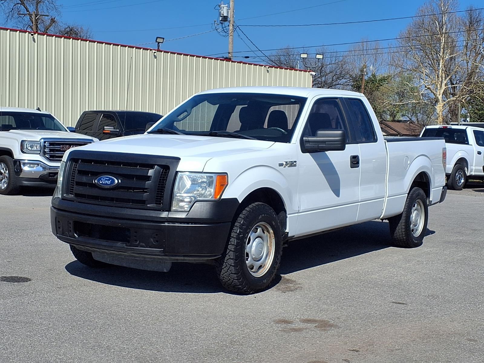 2010 Ford F-150 XL SuperCab 145-in Styleside's photo