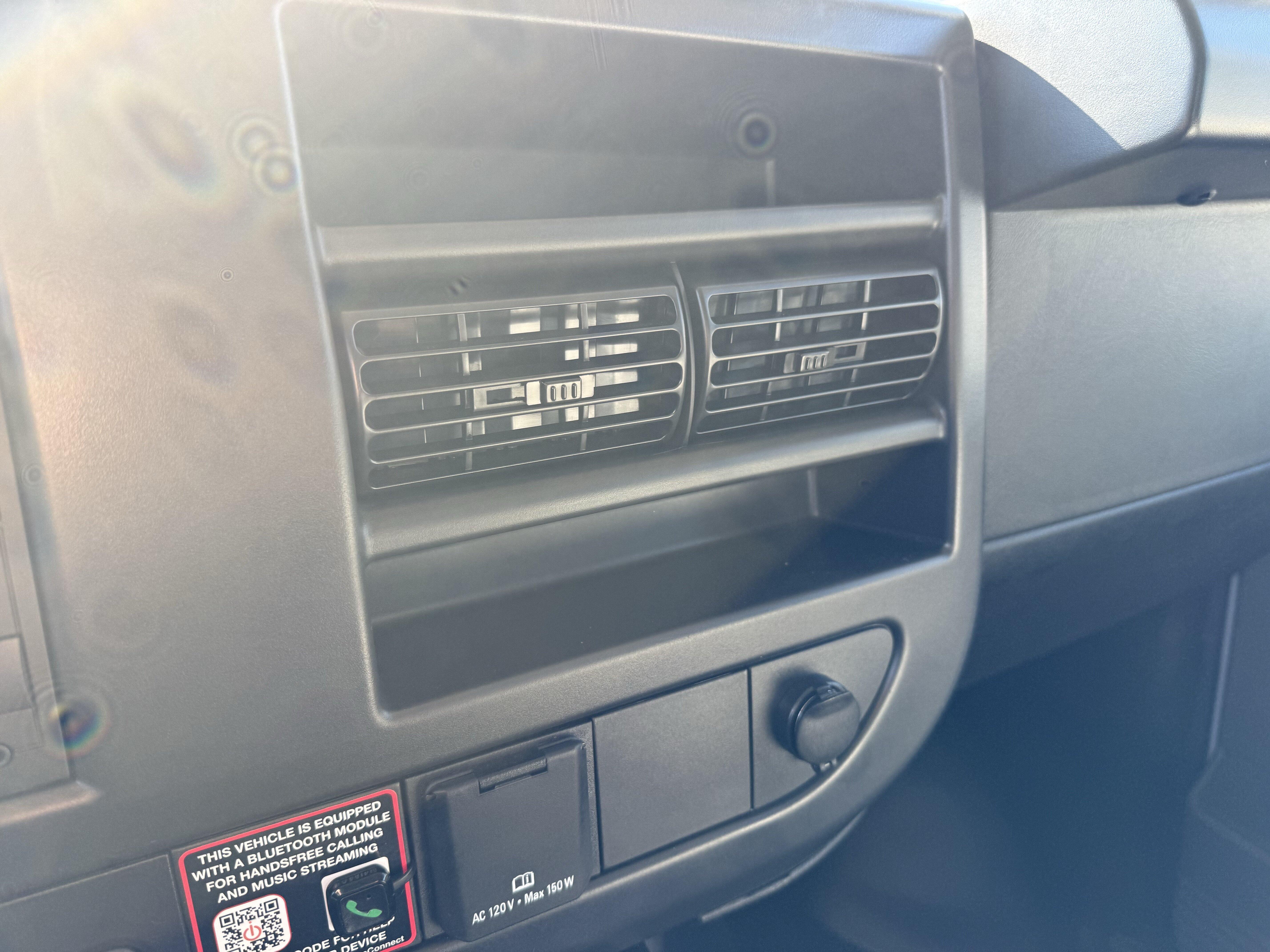 2025 Chevrolet Express Cargo Work Van - Photo 21