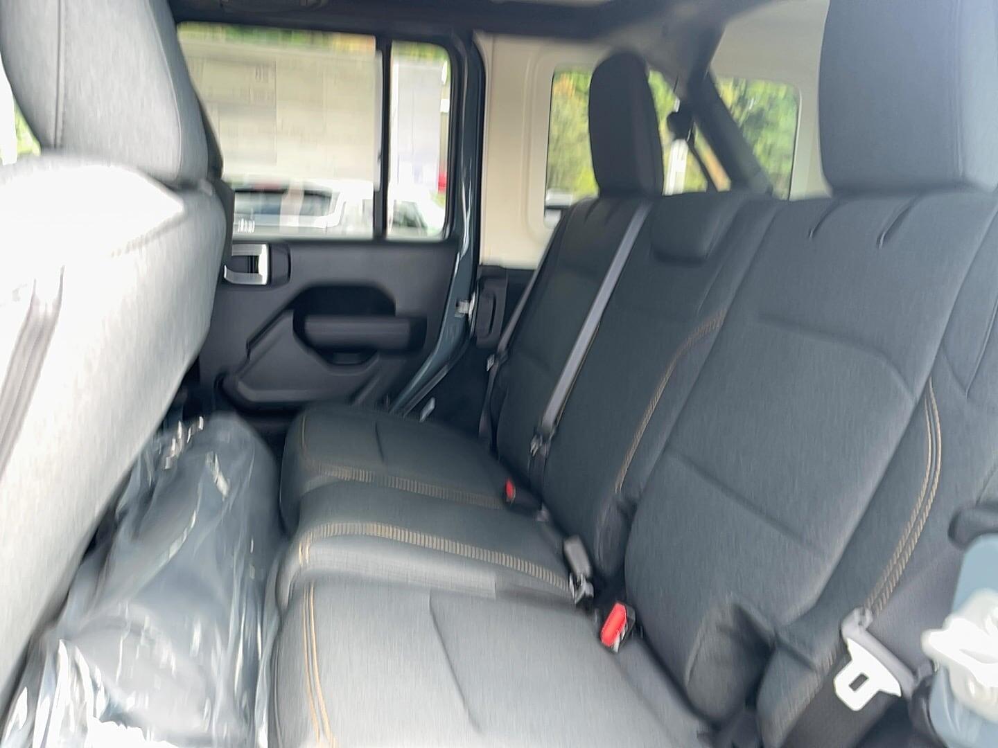 2025 Jeep Wrangler 4-Door Sport S - Photo 10