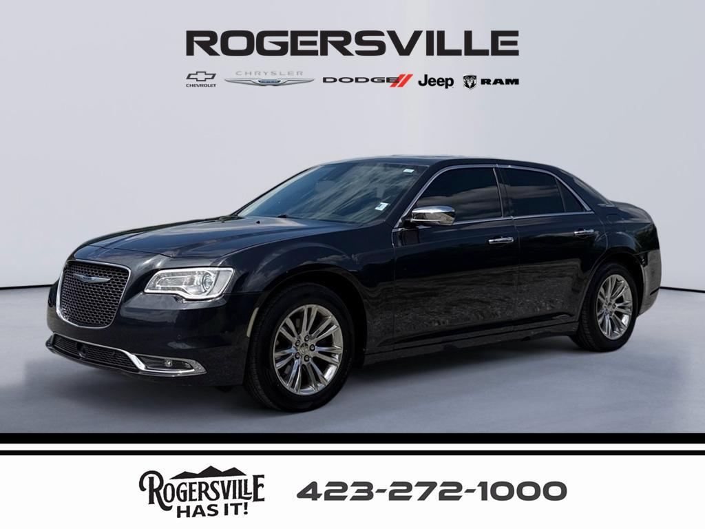 2017 Chrysler 300 C's photo