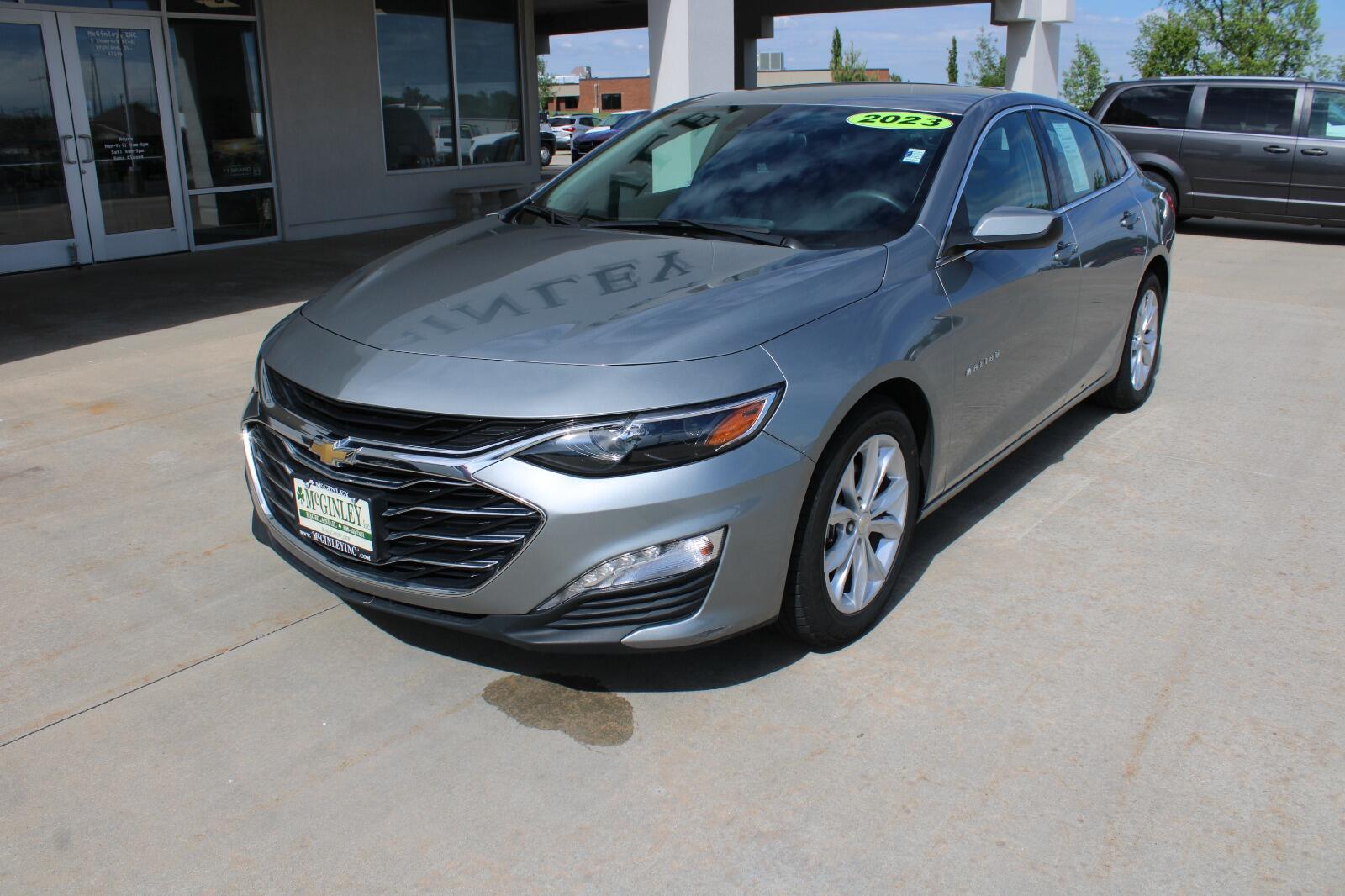 Used 2023 Chevrolet Malibu 1LT with VIN 1G1ZD5ST2PF190996 for sale in Highland, IL