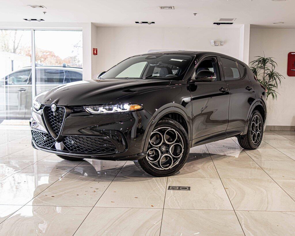 2025 Alfa Romeo Tonale Base's photo