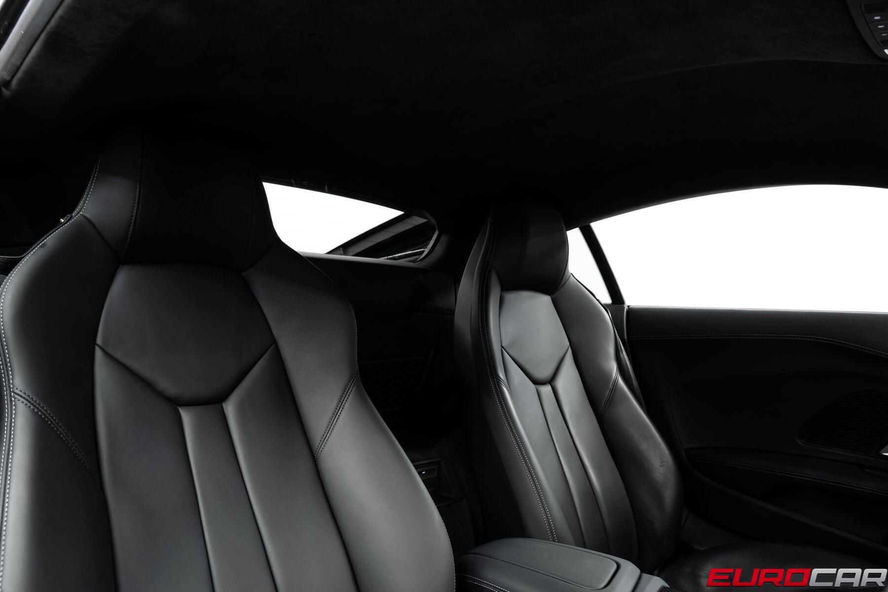 2022 Audi R8 V10 PERFORMANCE RWD * CARBON INTERIOR TRIM*Image 38