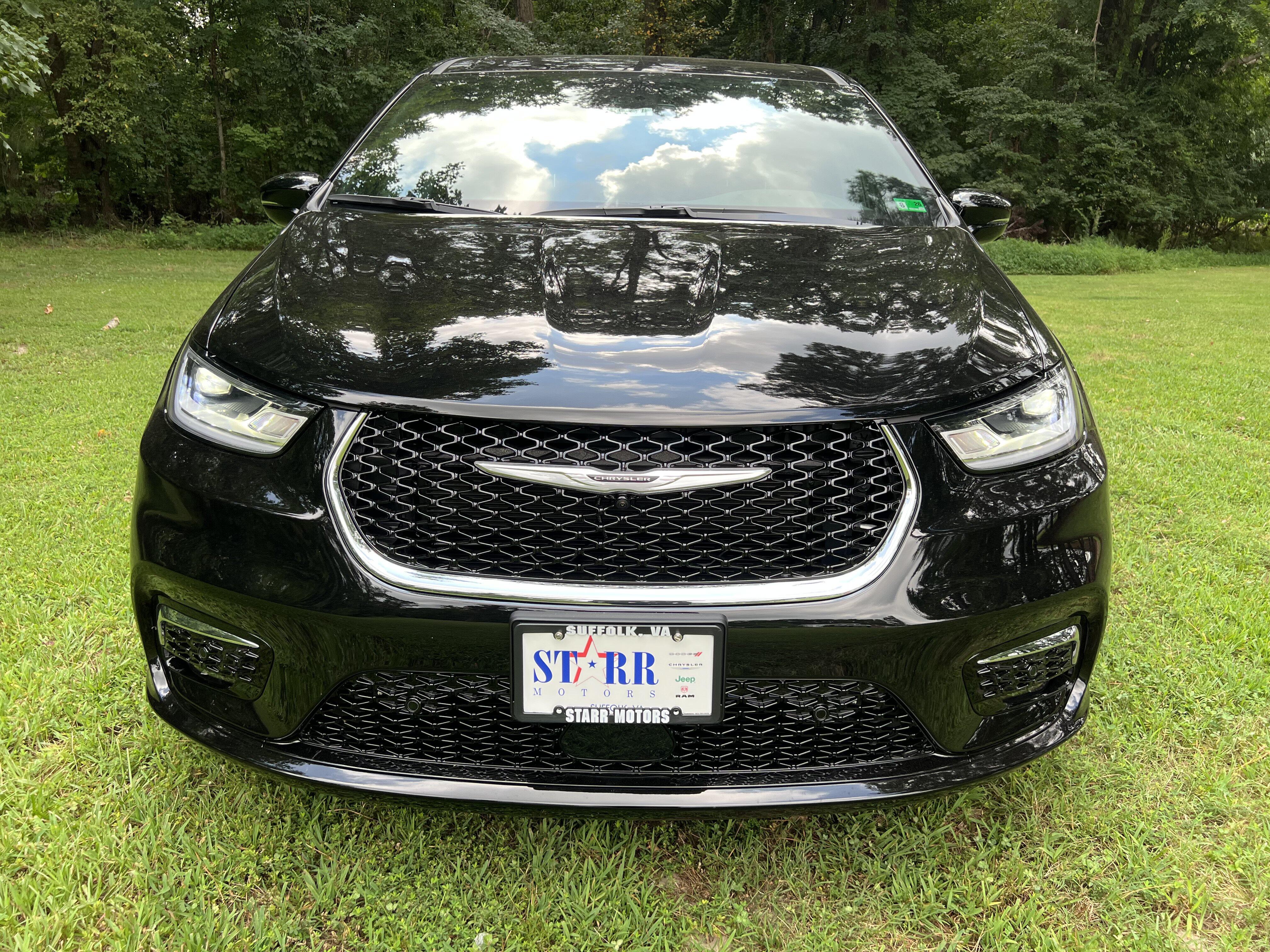 2026 Chrysler Pacifica Select - Photo 8