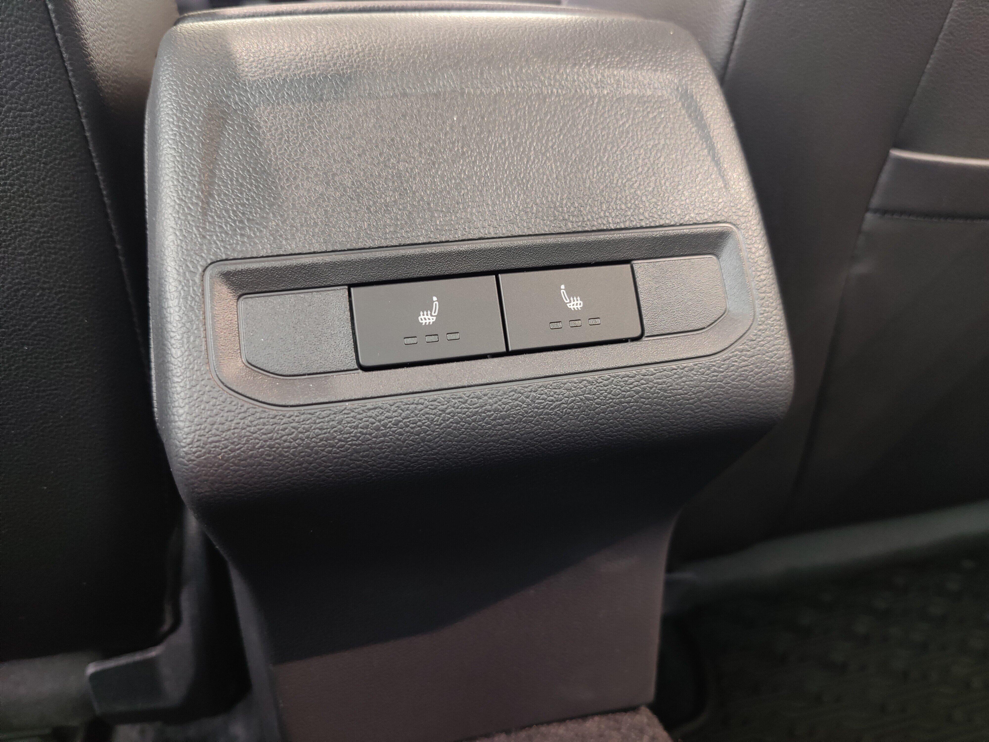 2026 Volkswagen Jetta SEL - Photo 13