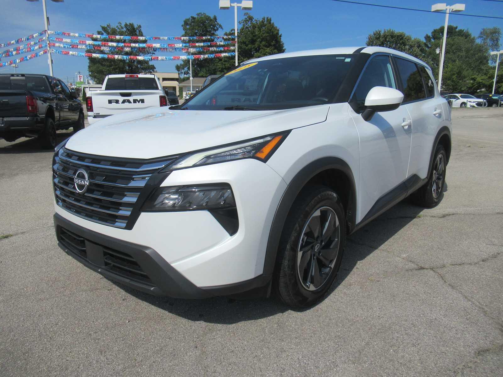 2025 Nissan Rogue SV