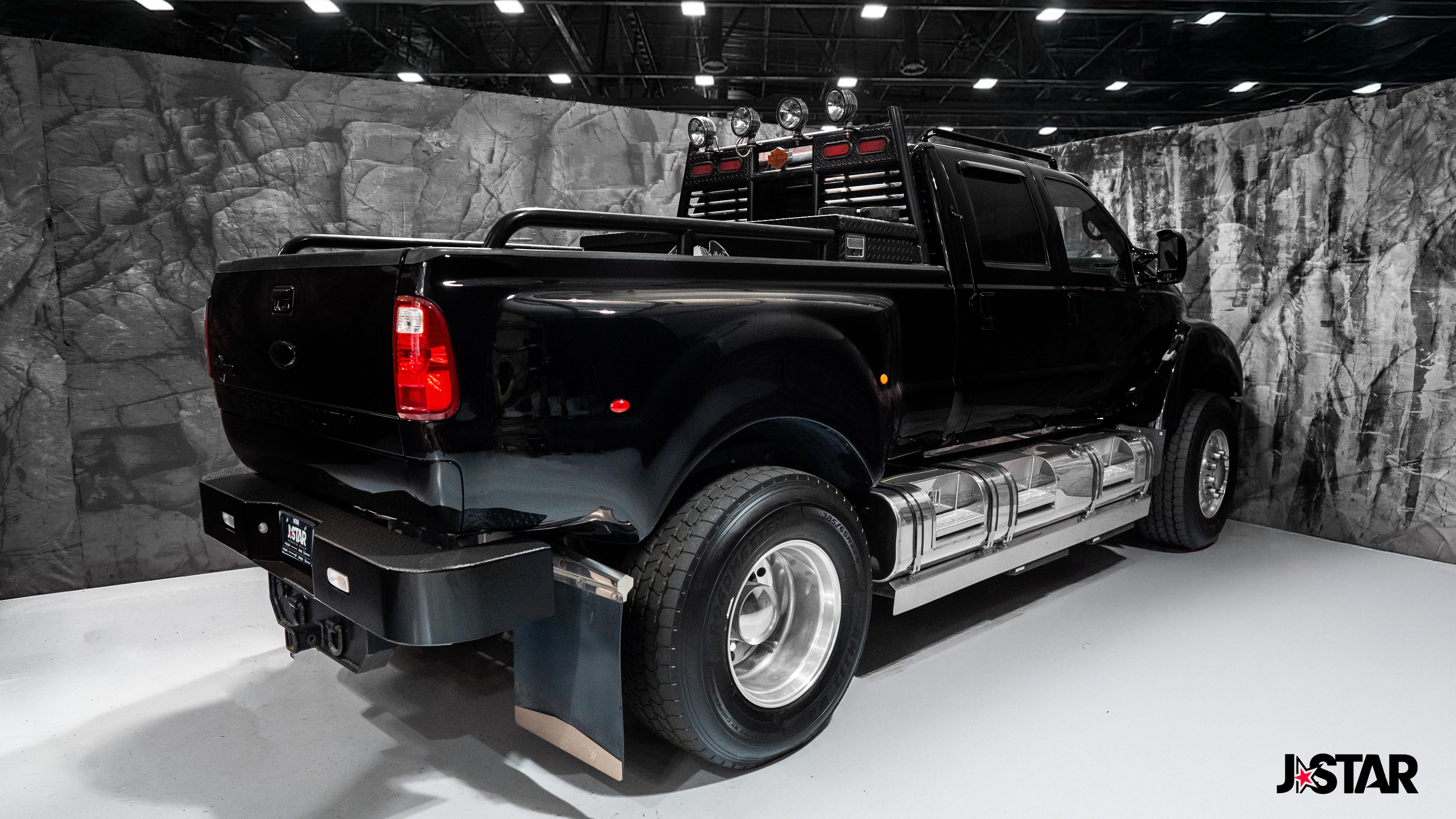 2008 Ford F-650 - Photo 20
