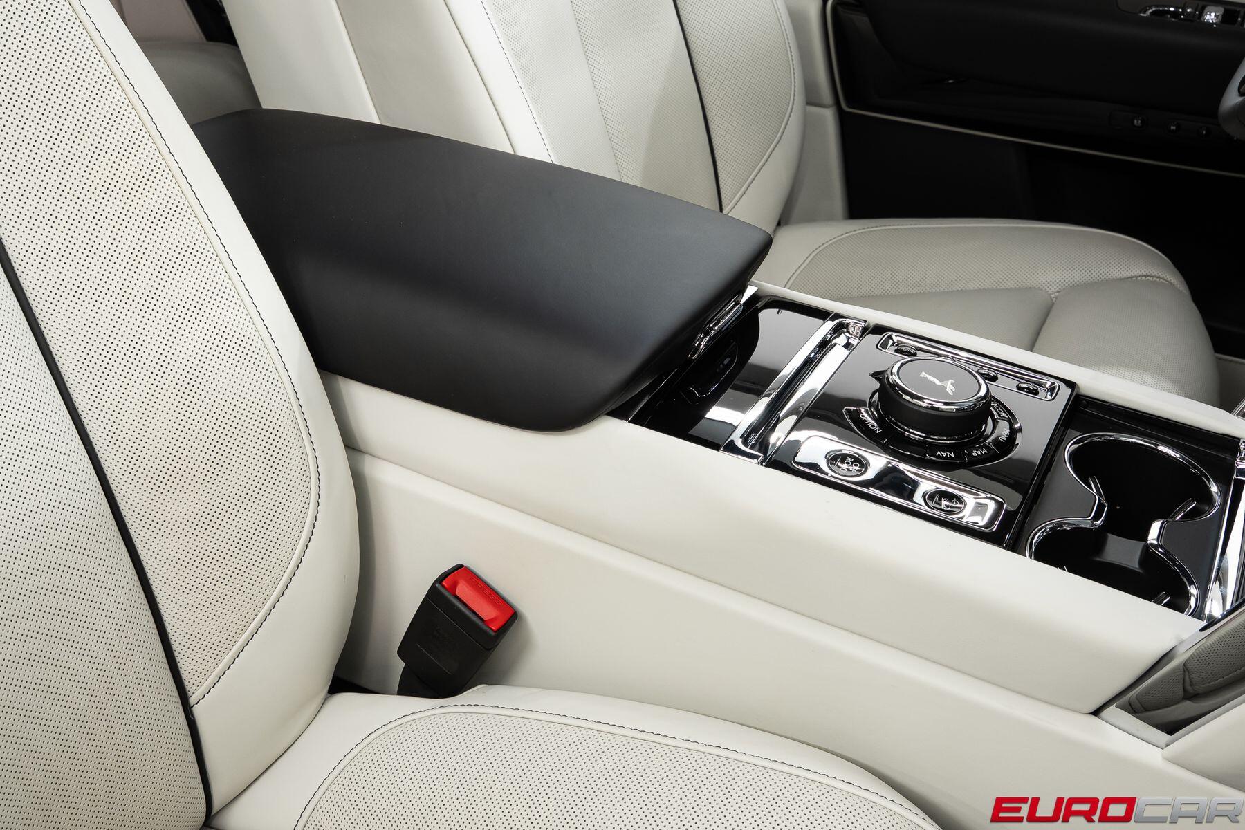 2022 Rolls-Royce Cullinan *REAR THEATER * SHOOTING STAR HEADLINER*Image 33