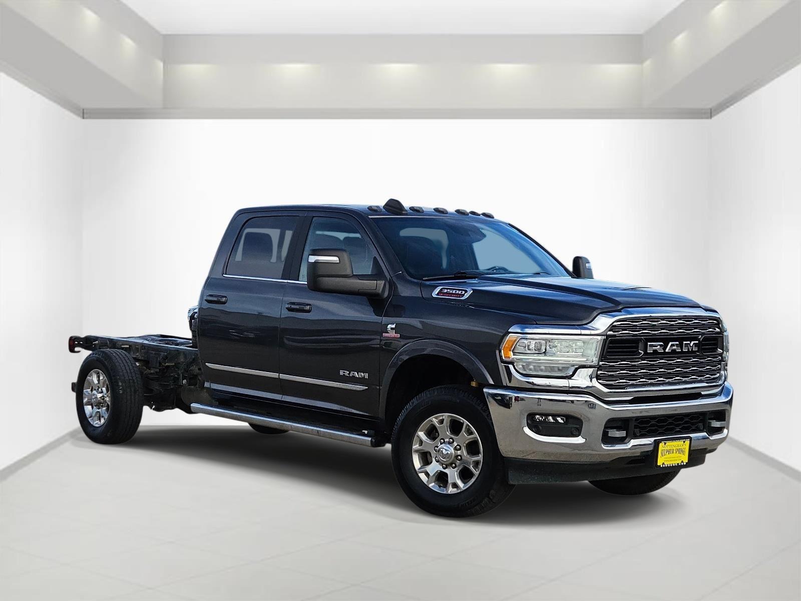 2023 RAM 3500 Chassis Limited