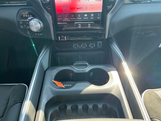 2026 RAM 1500 Laramie - Photo 32