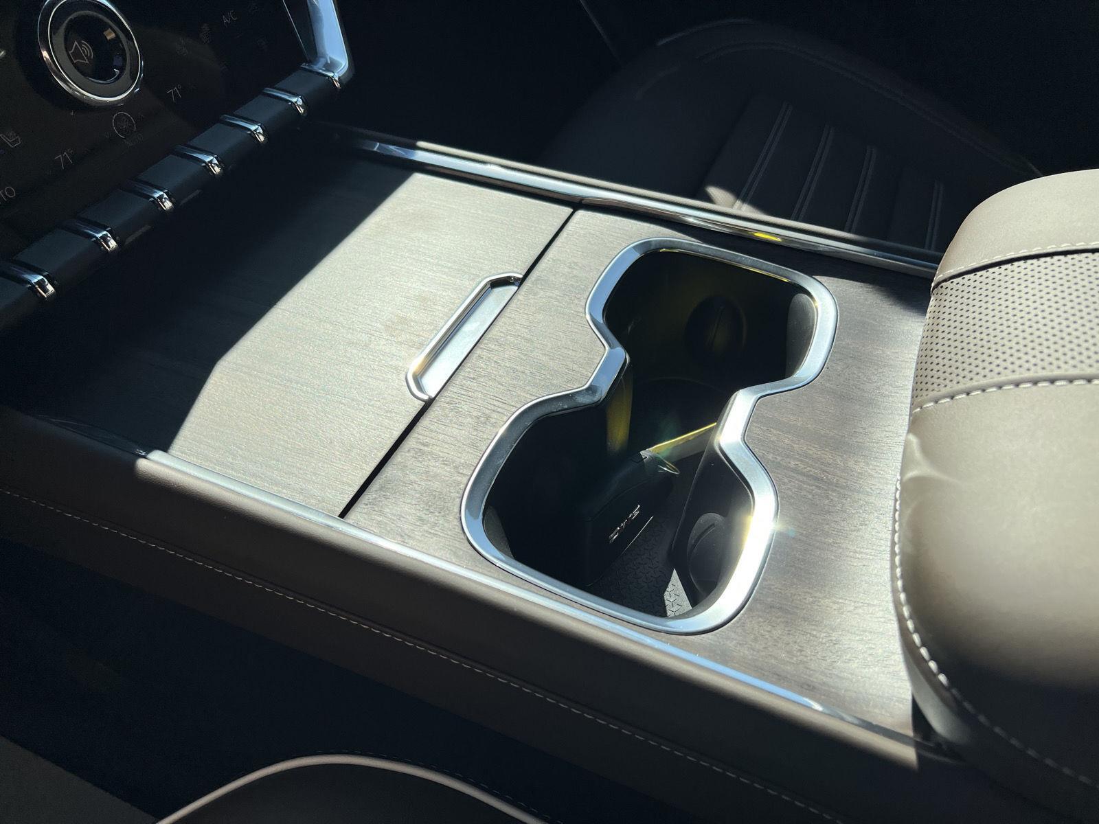 2027 GMC Acadia Denali Ultimate - Photo 44