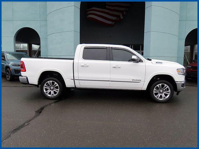 2023 RAM 1500 Limited 4x4 Crew Cab 5'7's photo