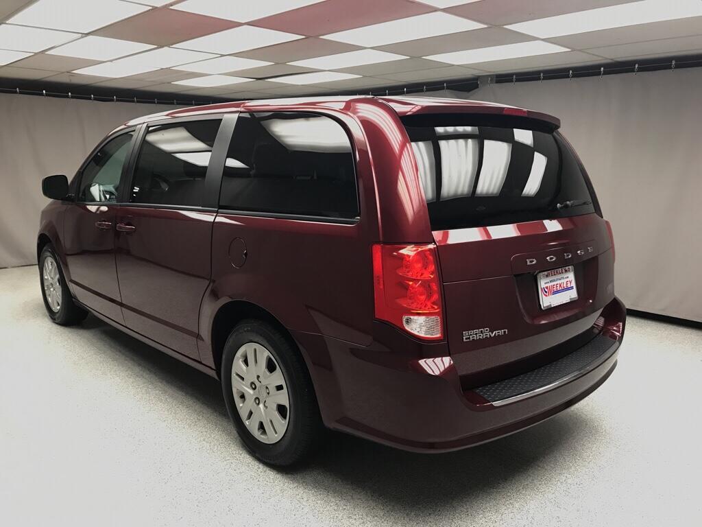 Used 2018 Dodge Grand Caravan SE with VIN 2C4RDGBG8JR188157 for sale in Butler, OH