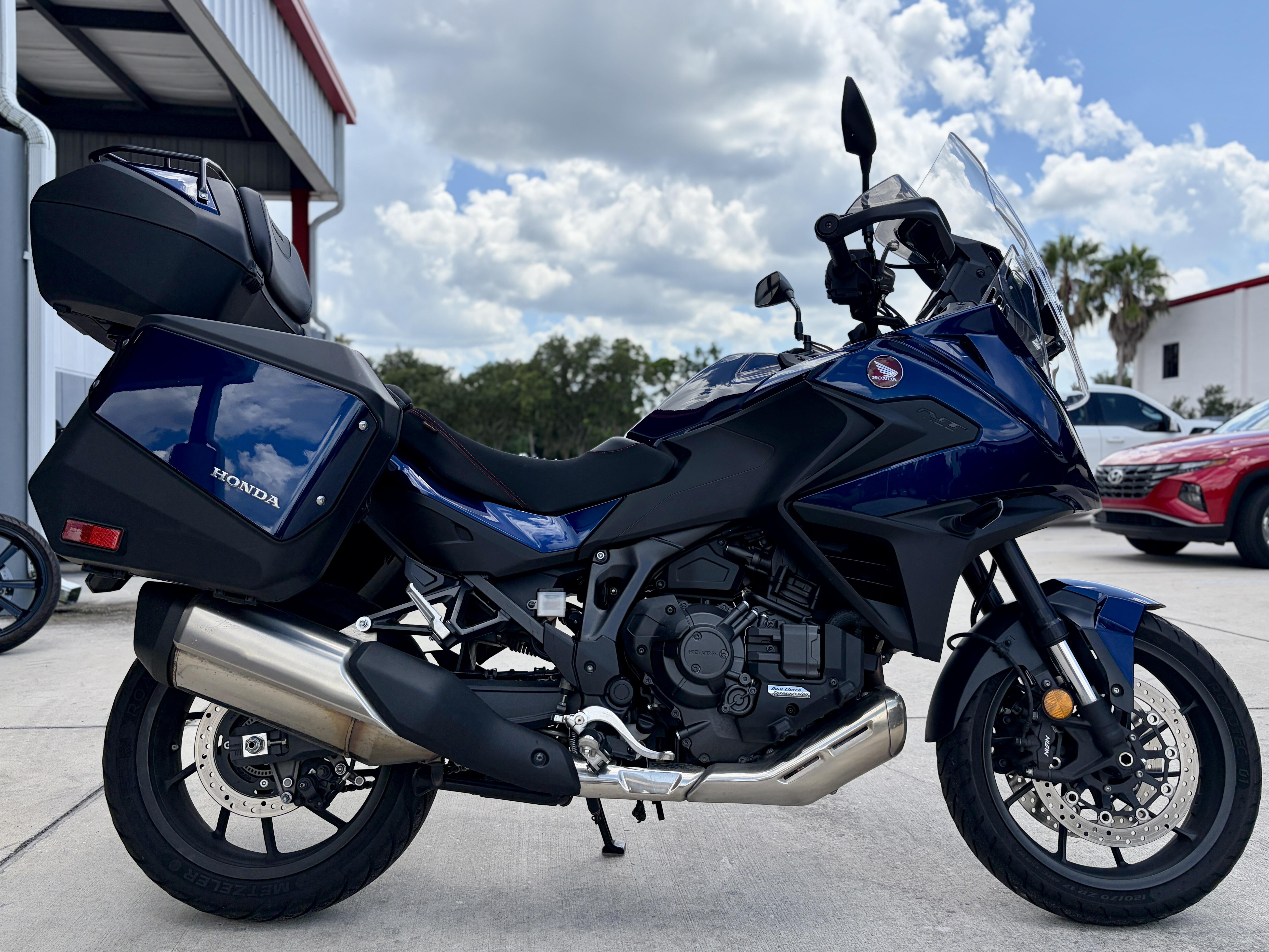 2025 Honda NT1100DS
