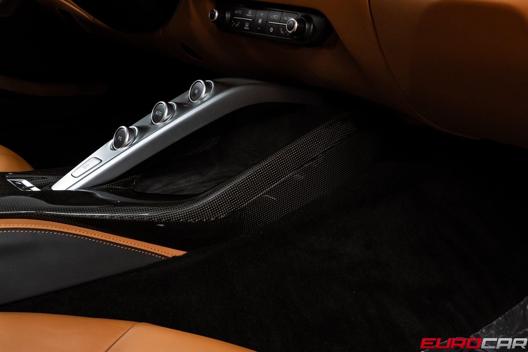 2020 Ferrari 812 Superfast *CARBON FIBER STEERING WHEEL * DAYTONA  SEATS*Image 38