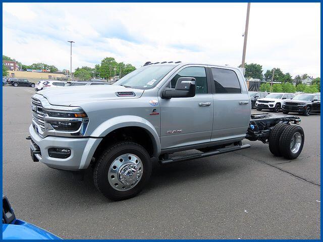 2026 RAM 5500 Chassis 5500 Big Horn Chassis Crew Cab 4x4 60' Ca