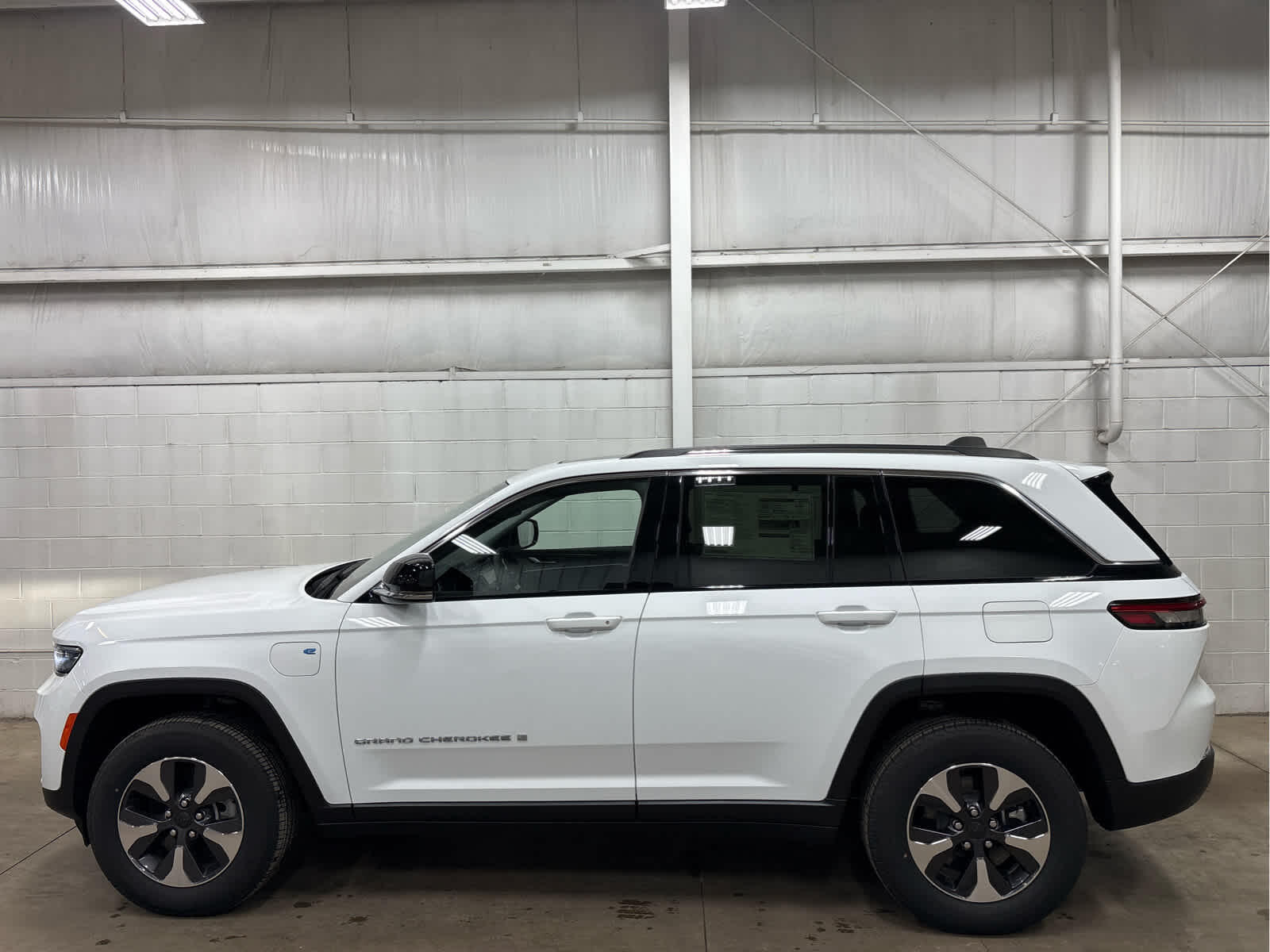 Used 2023 Jeep Grand Cherokee 4xe with VIN 1C4RJYB63P8773853 for sale in Wilmington, OH