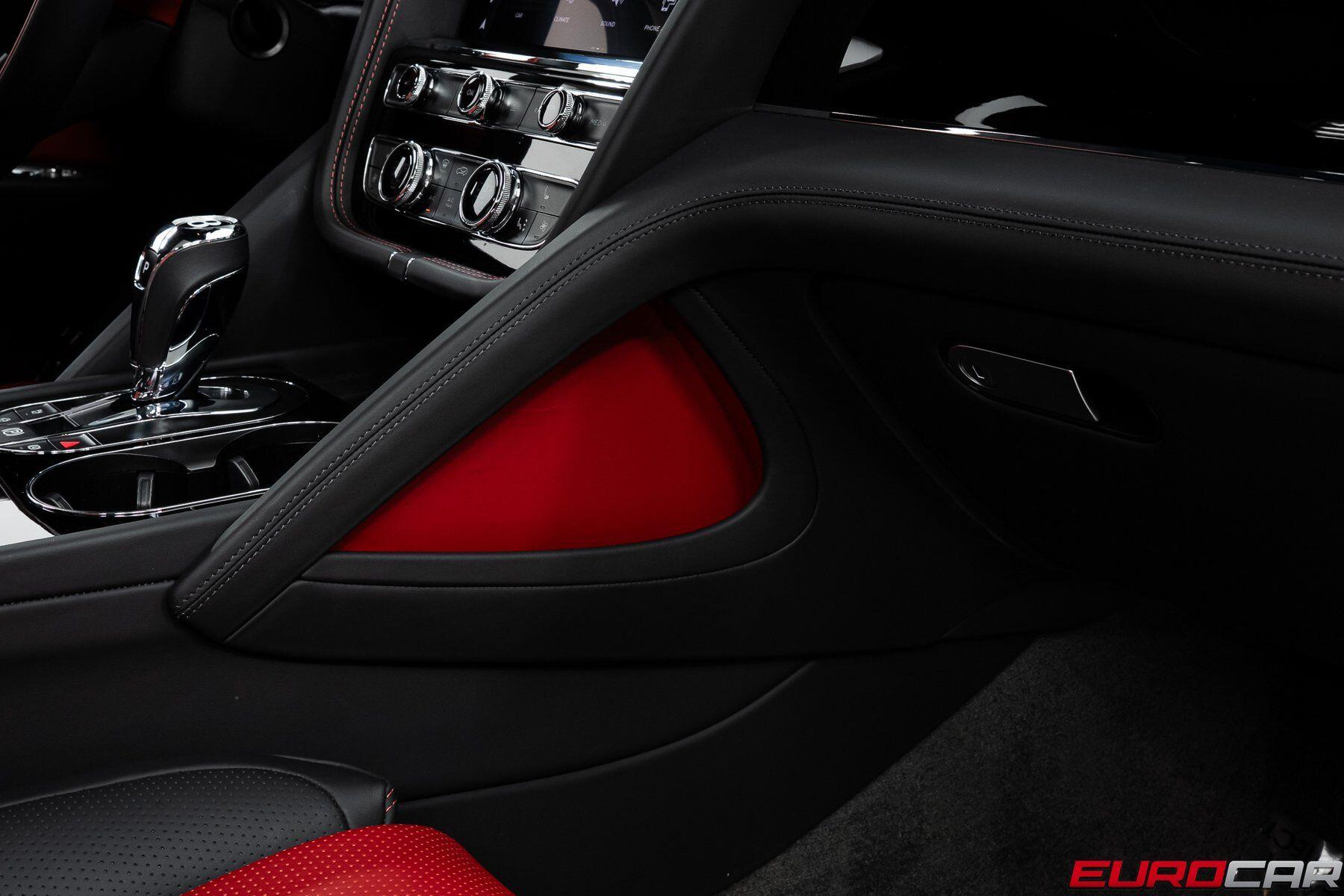 2024 Bentley Bentayga Azure - Photo 32