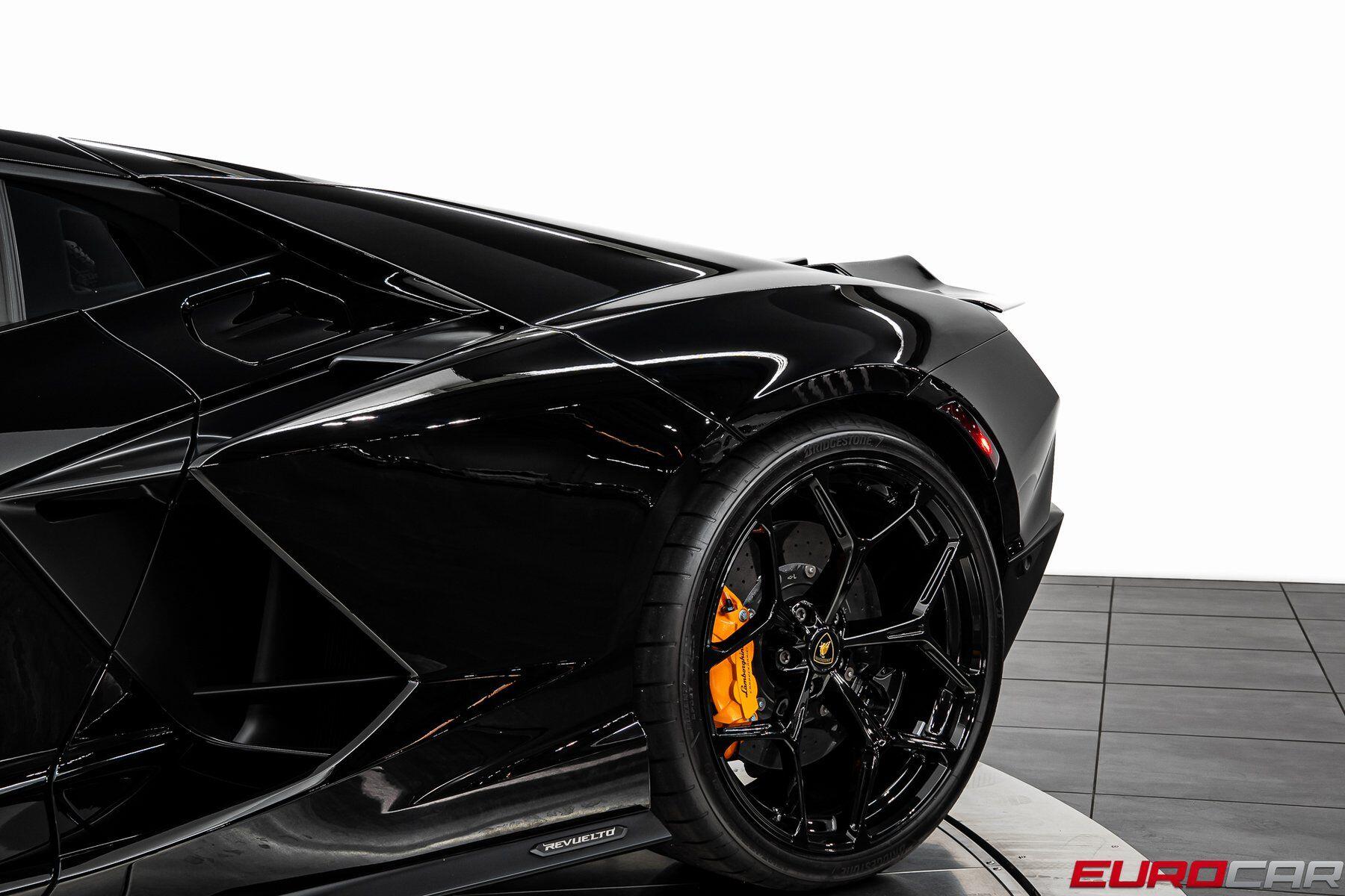 2025 Lamborghini Revuelto *PASSENGER DISPLAY * FULL PPF*Image 16