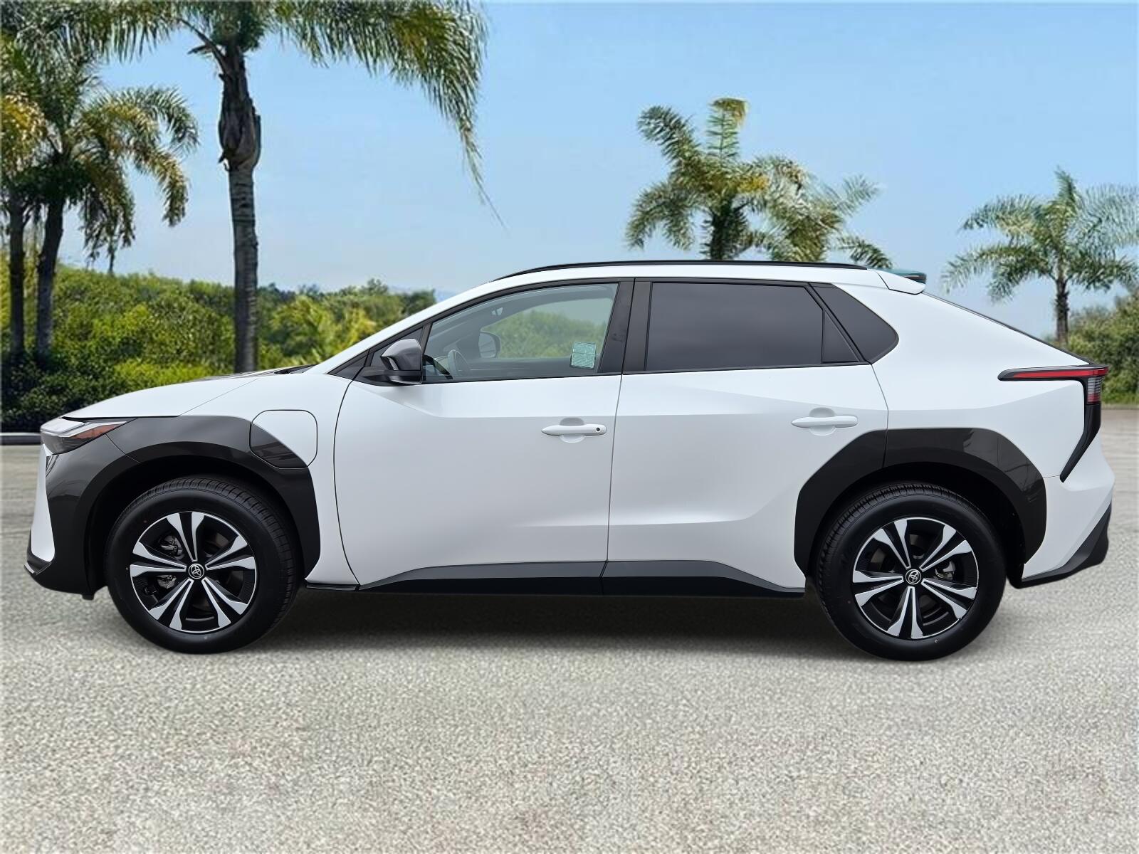 Used 2024 Toyota bZ4X XLE with VIN JTMAAAAA0RA034882 for sale in Downey, CA