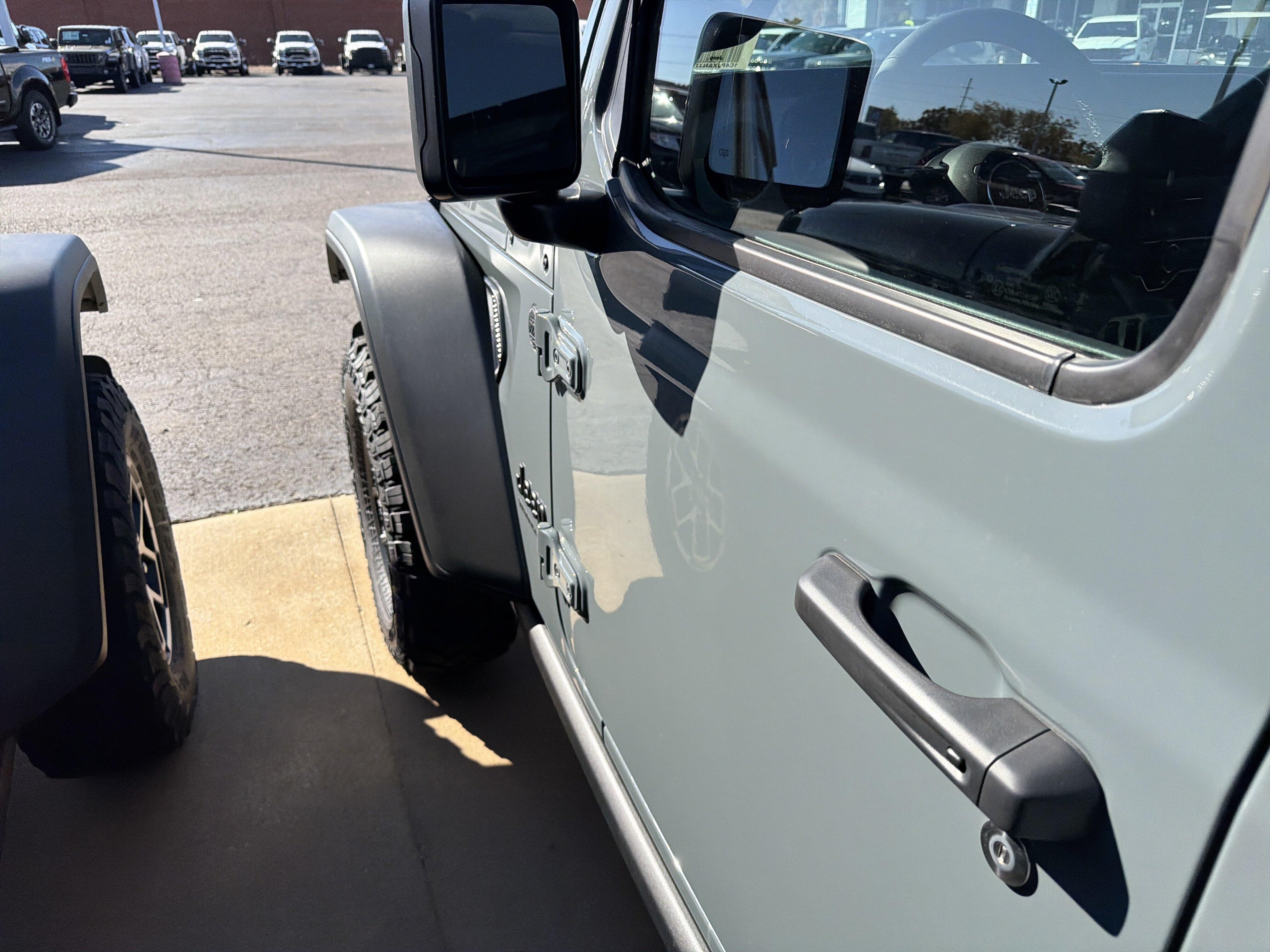 2026 Jeep Wrangler 2-Door Willys - Photo 11