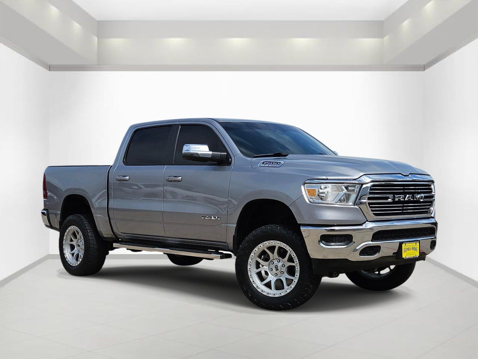 2024 RAM 1500 LARAMIE 4X4 CREW CAB 5'7