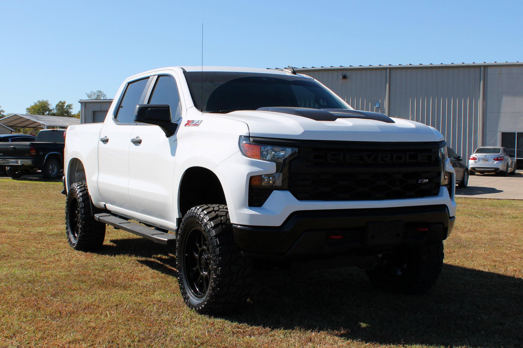 2023 Chevrolet Silverado 1500 Custom Trail Boss
