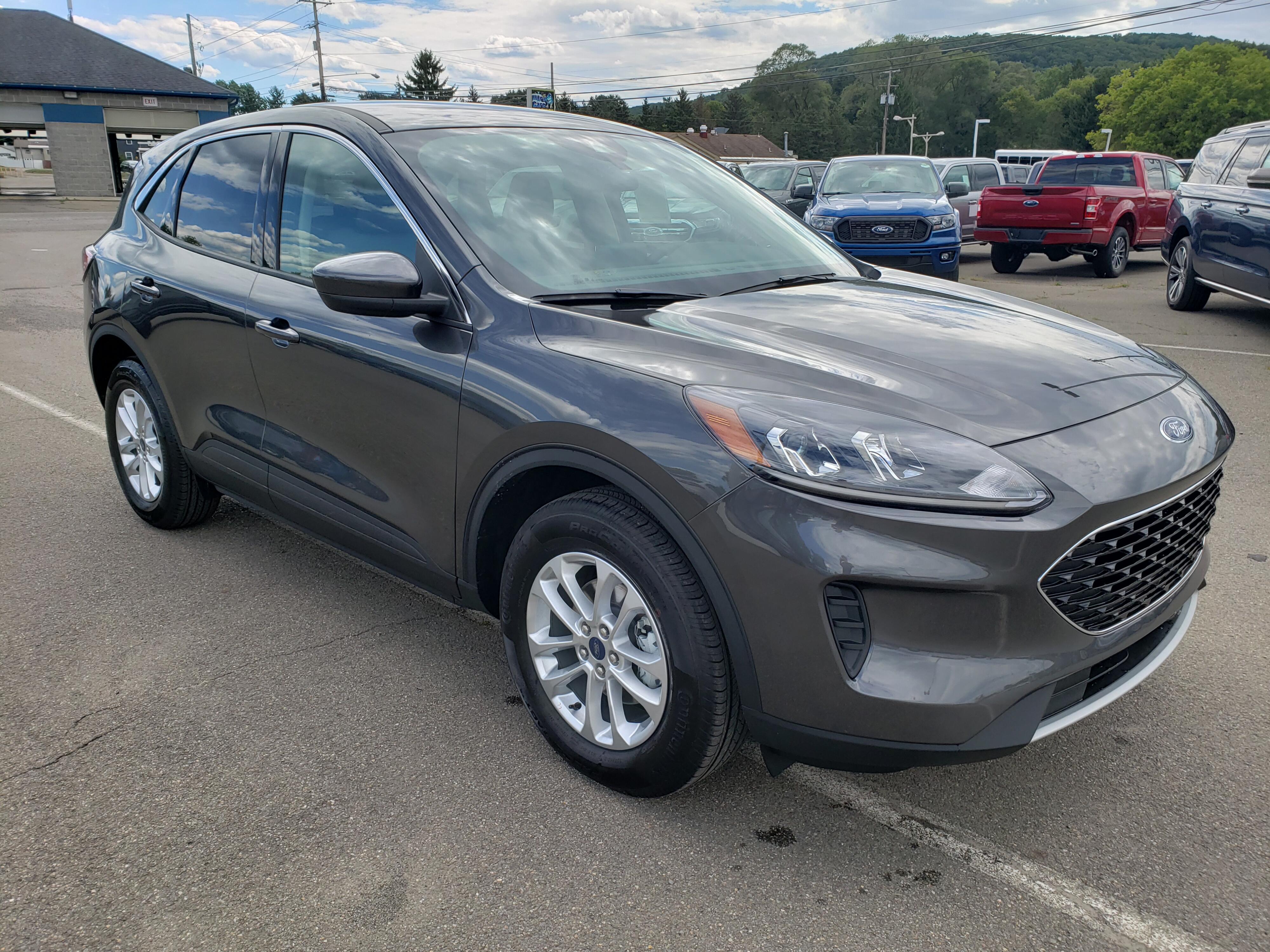 2020 Ford ESCAPE SE Se