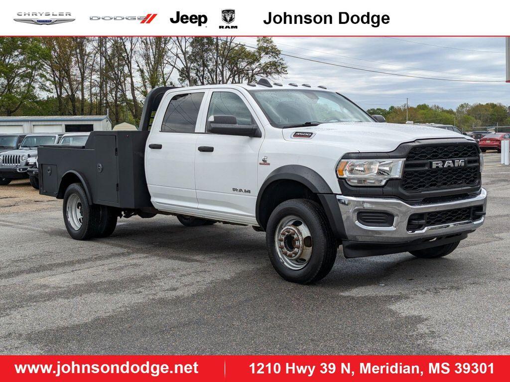 2019 RAM 4500 Tradesman 4X4 Crew Cab DRW 173" WB's photo