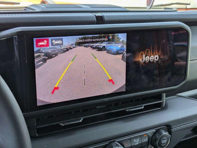 2025 Jeep Wrangler 4-Door Sahara - Photo 21