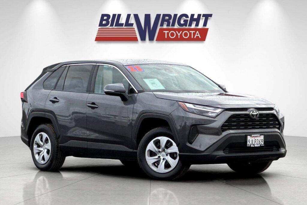 2023 Toyota RAV4 LE