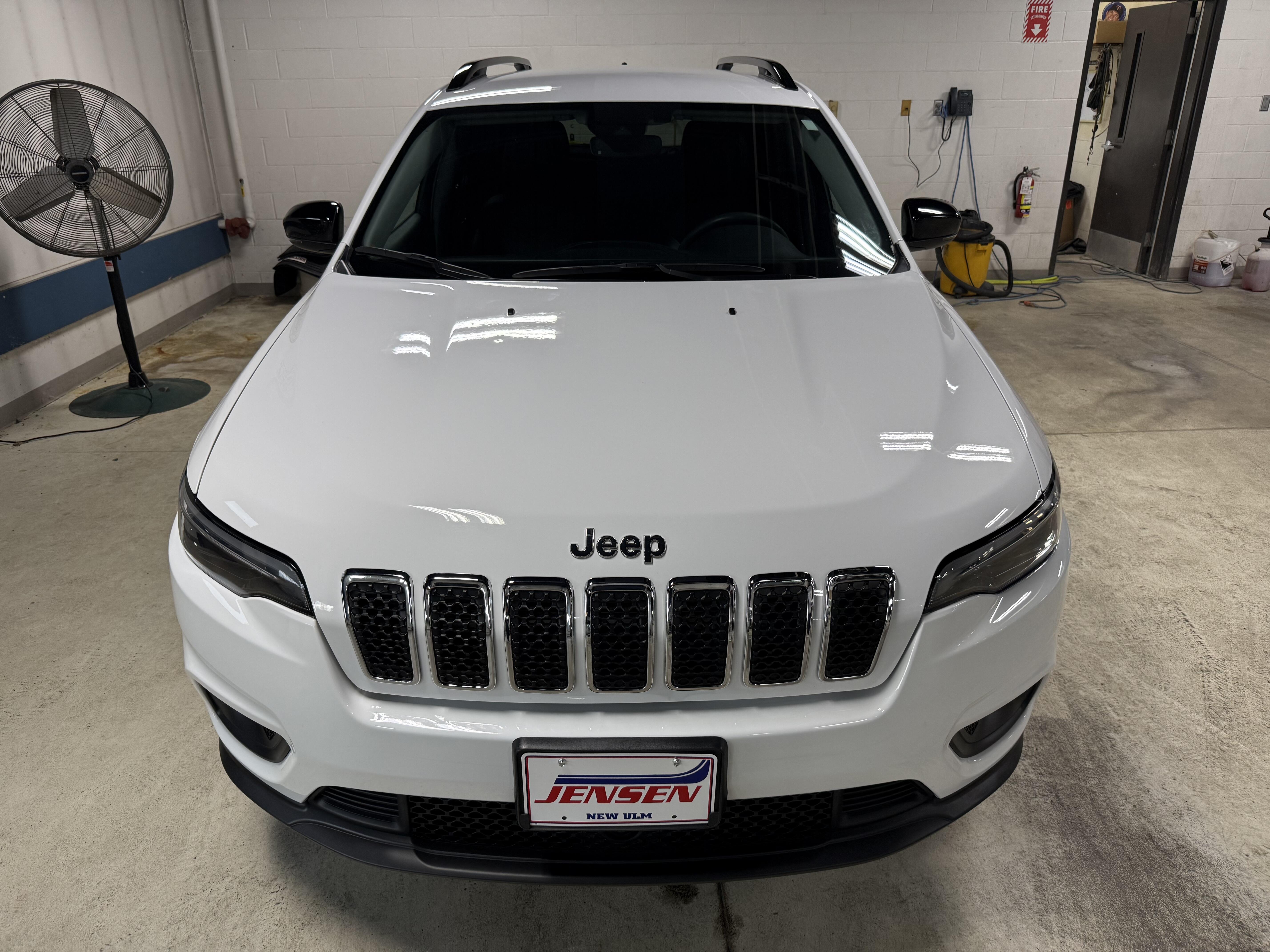Used 2022 Jeep Cherokee Latitude Lux with VIN 1C4PJMMX7ND524935 for sale in New Ulm, Minnesota